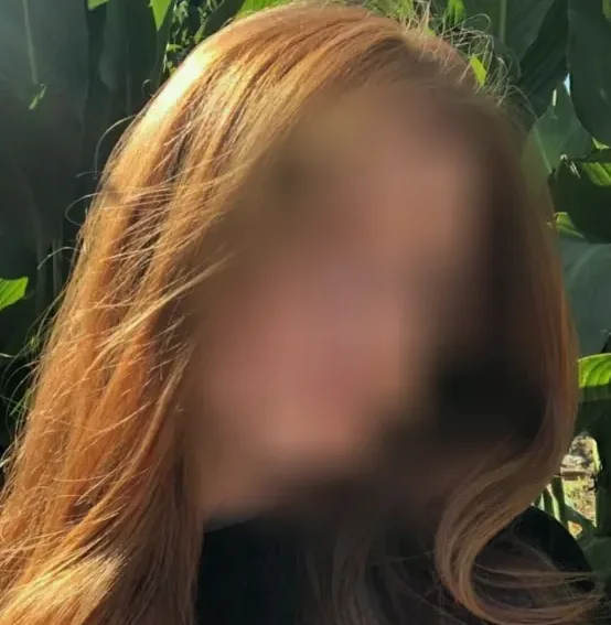 Amira, 23