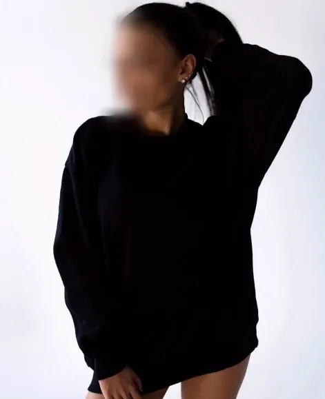 Andrea, 29