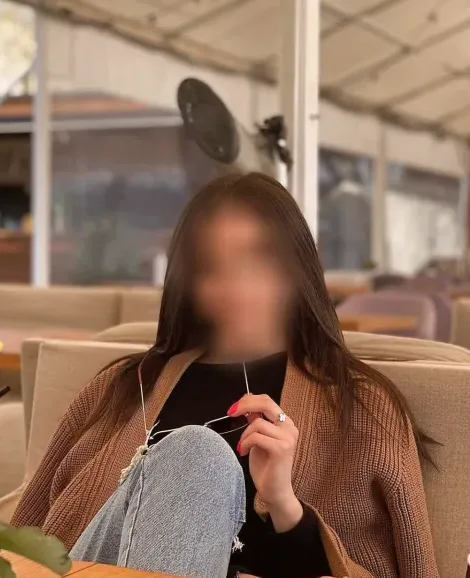 Antonia, 26
