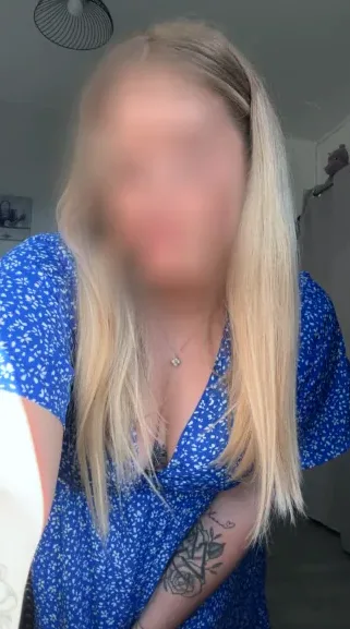 Bianca, 22