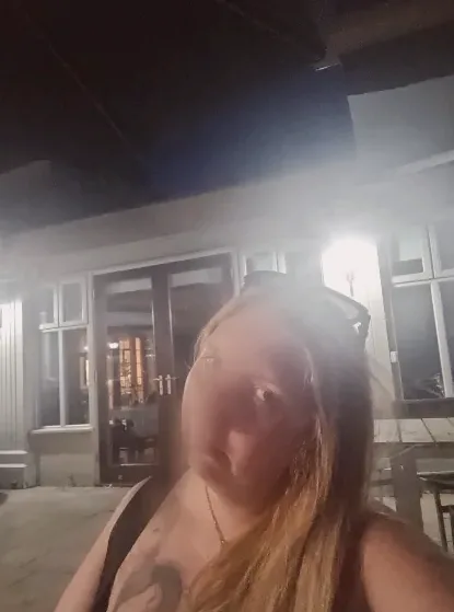 Carla, 35