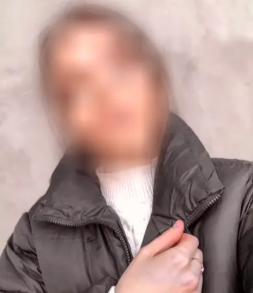 Chiara, 23