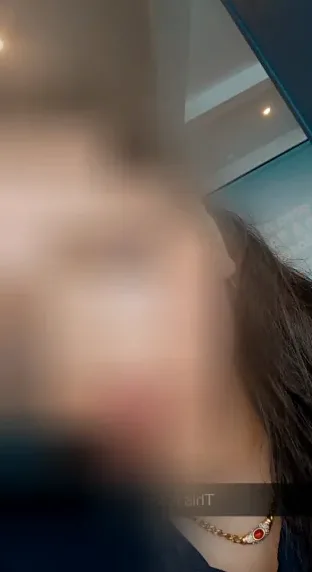 Denise, 29