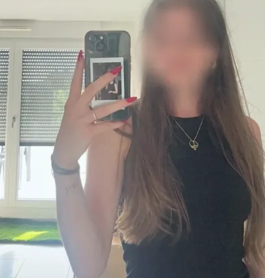 Greta, 27