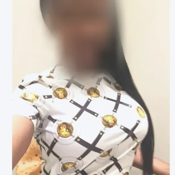 Isabell, 36