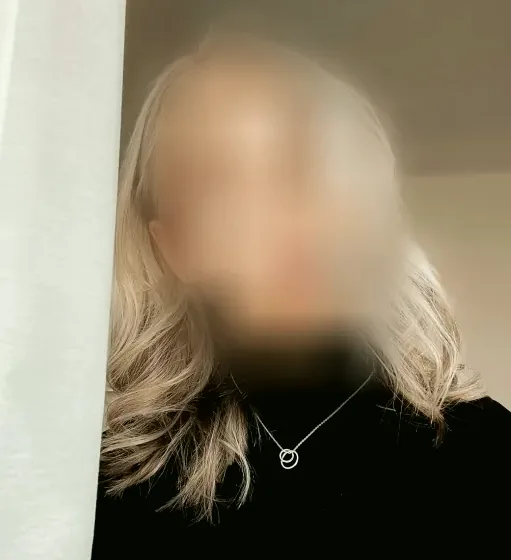 Jana, 24