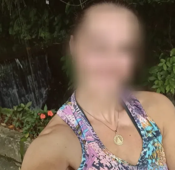 Jasmin, 33