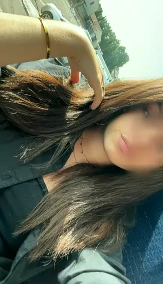 Lara, 18