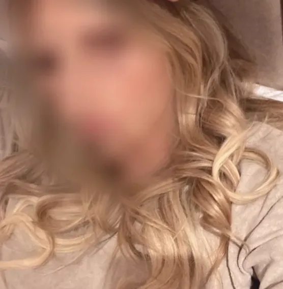 Lotta, 28