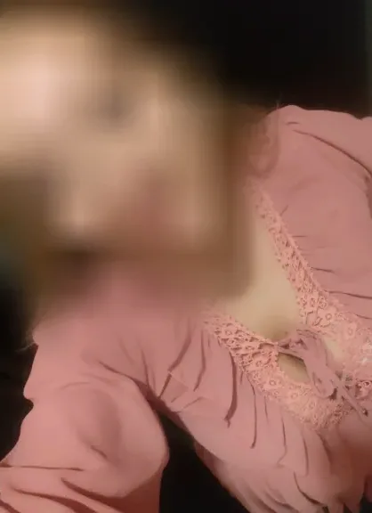 Melanie, 28