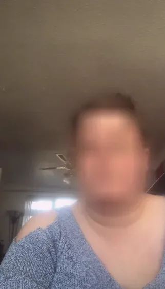 Pauline, 28