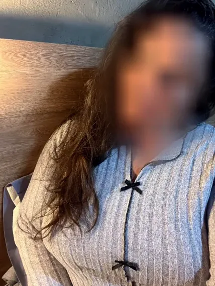 Simone, 33