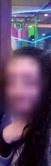 Zeynep, 32